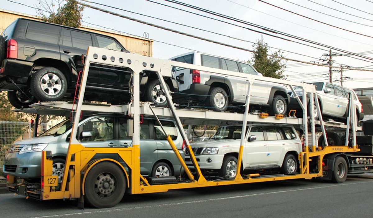 1200px-Car_transporter_001